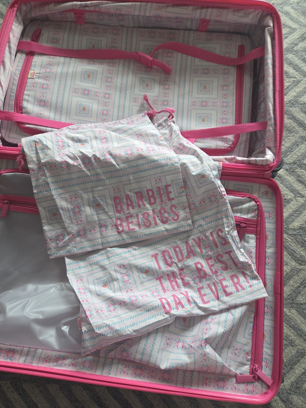 BEIS X BARBIE Bright Pink Hard-Shell MEDIUM CHECK W/ Bags Luggage - Picture 5 of 12